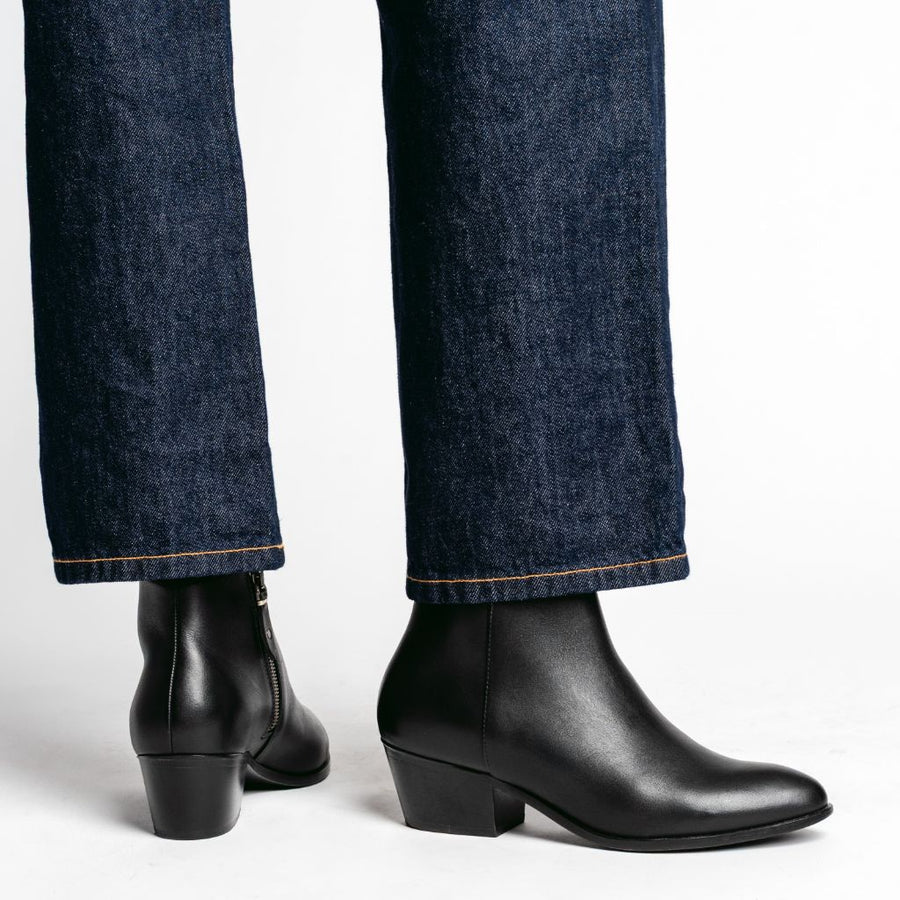 [S] Downtown | Black