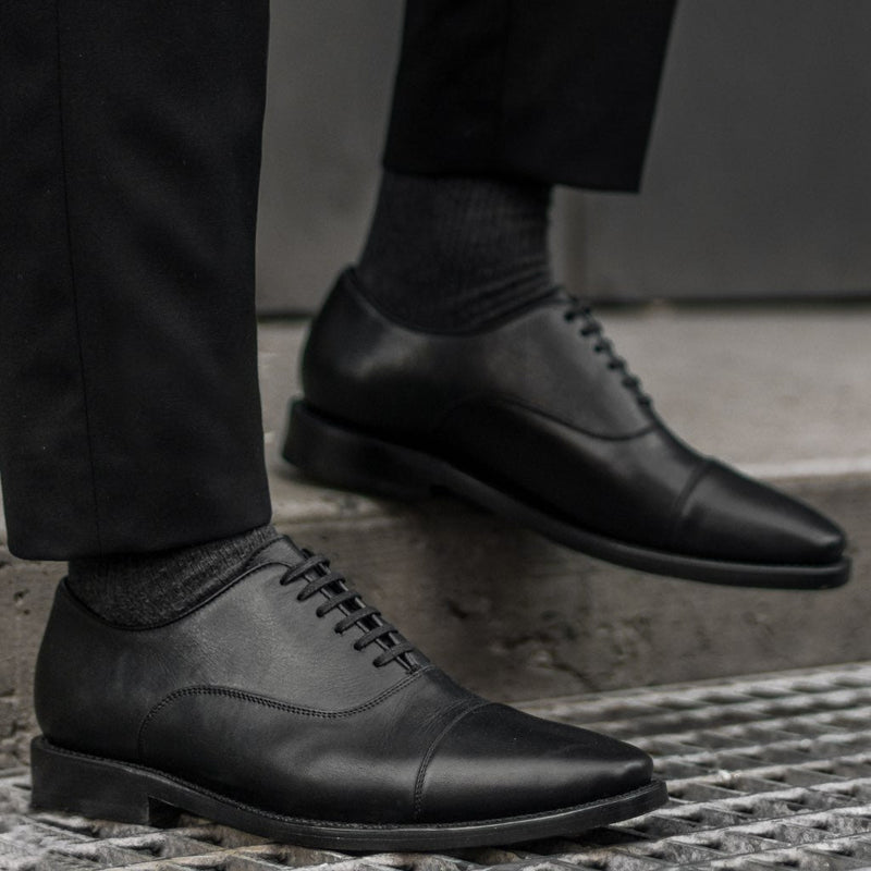 [S] Executive | Black