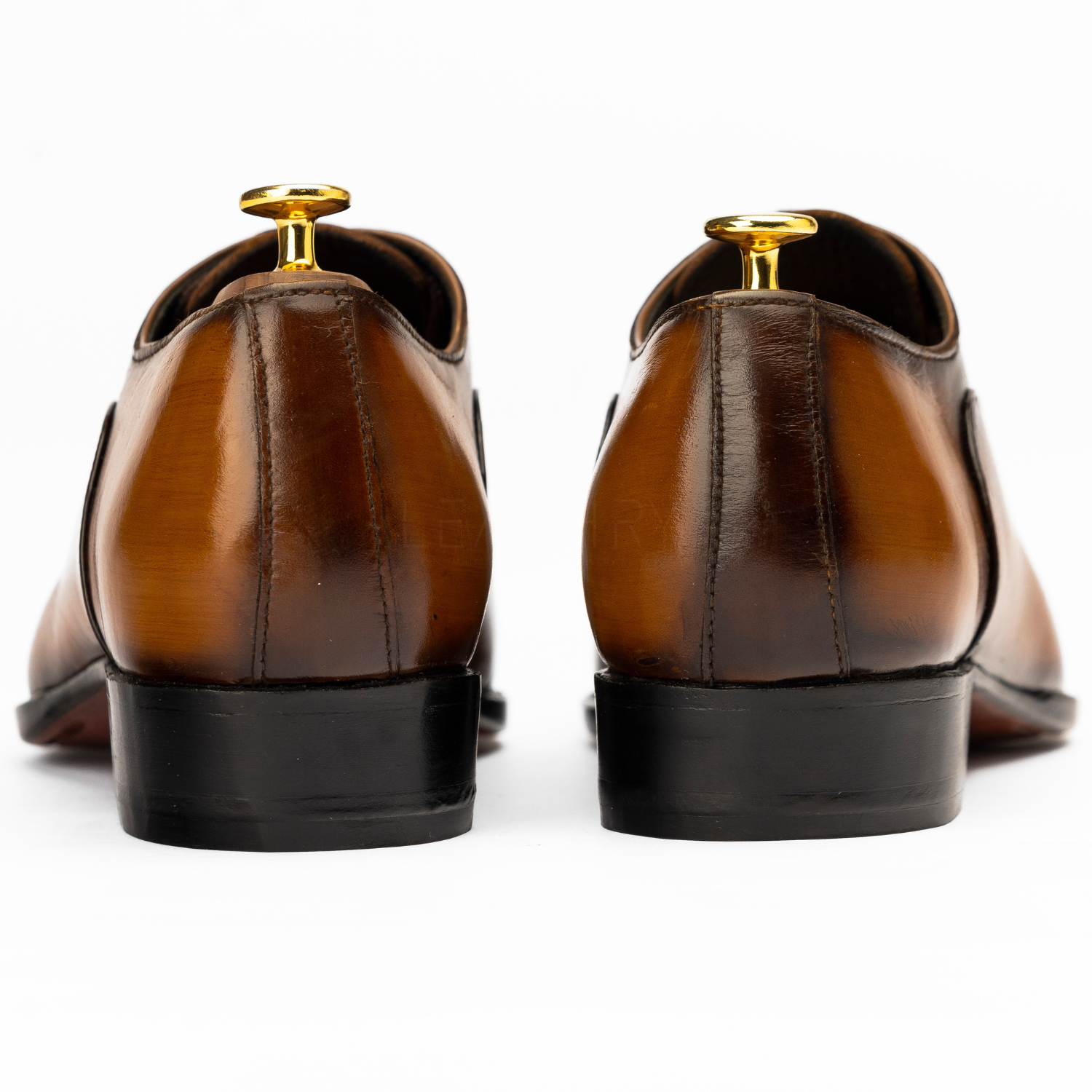 The Yardley | Tan Brown Patina