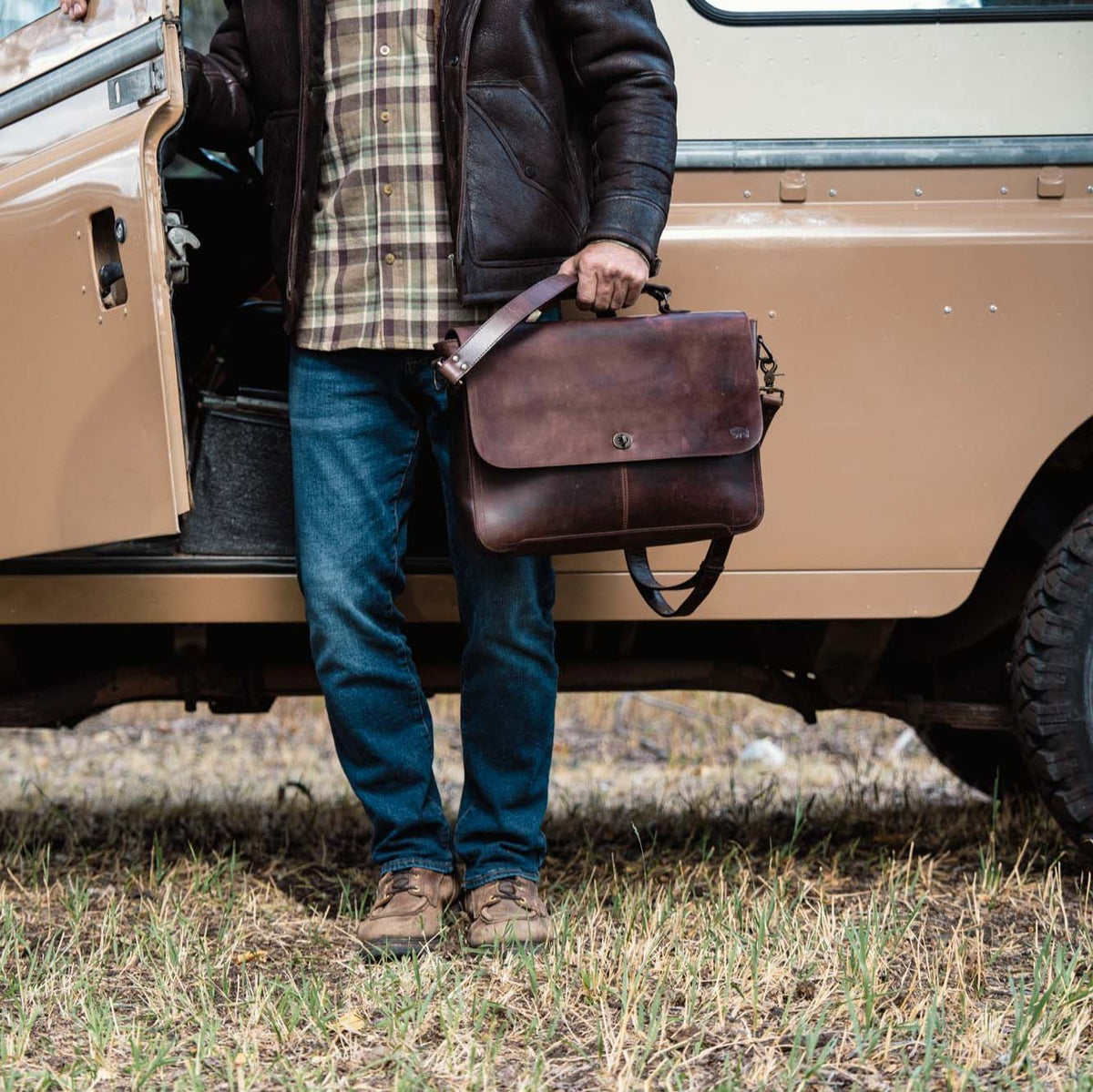 Roosevelt Full-Grain Leather Laptop Messenger Bag — Fits 15” Laptop | Dark Oak