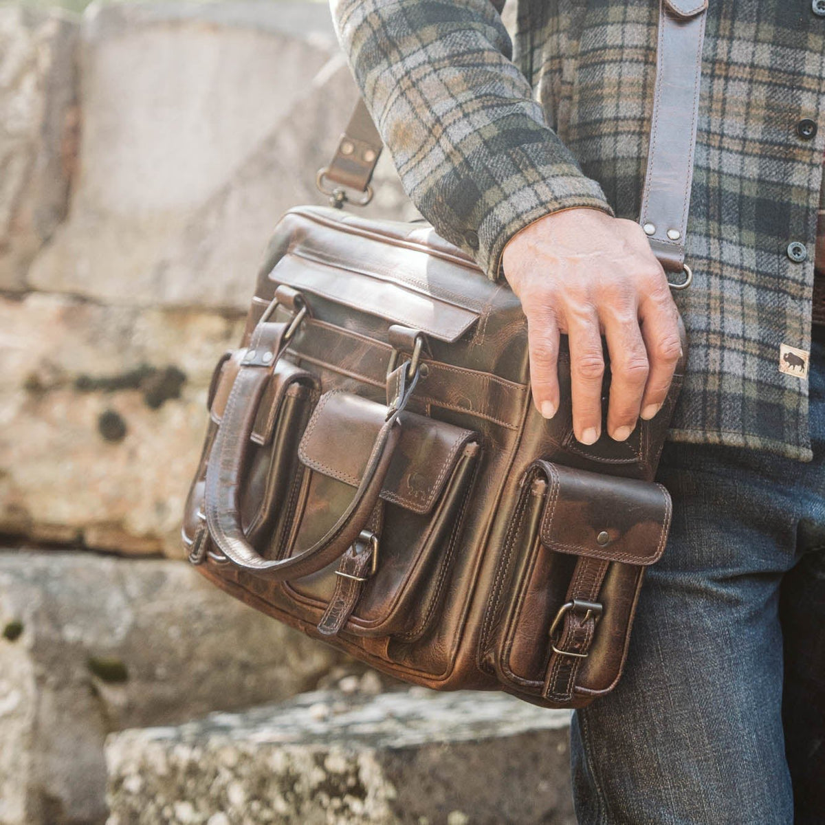 Roosevelt Buffalo Leather Pilot Bag | Dark Oak