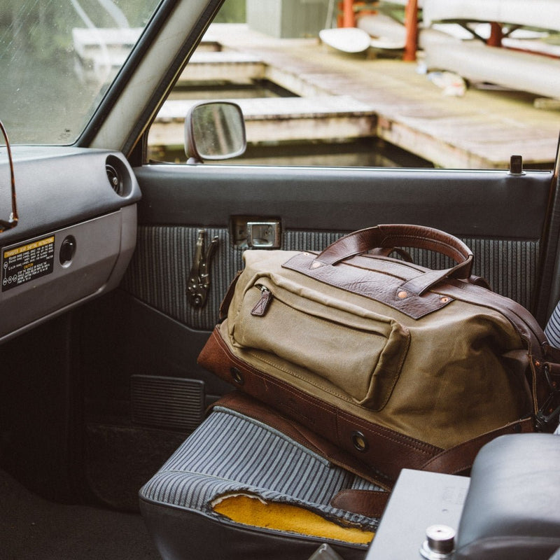 Dakota Waxed Canvas Weekend Bag | Field Khaki w/ Chestnut Brown Leather  |  Duffle Bag