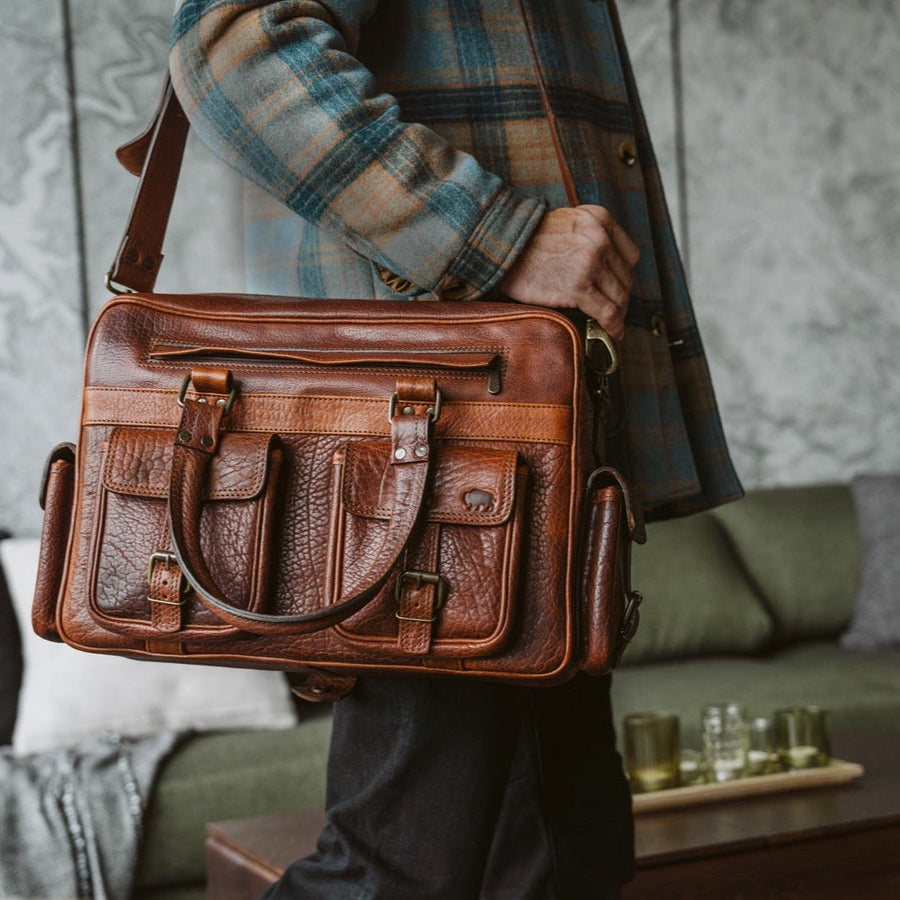 Limited Edition Roosevelt Buffalo Leather Pilot Bag | Buffalo Grain